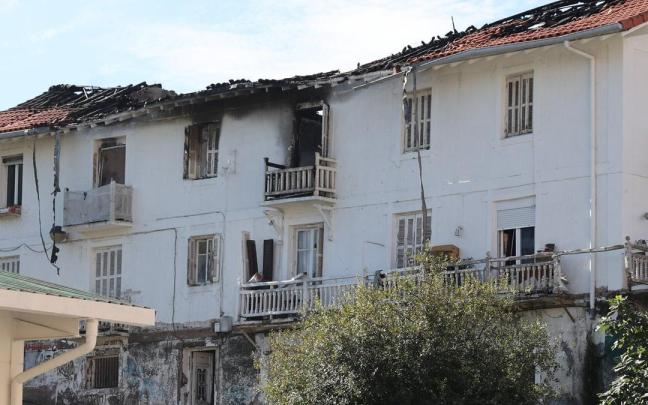 Incendio en un edificio de viviendas ubicado en el camino San Marcos. Iker Azurmendi