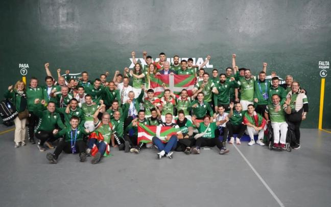 En imágenes: los pelotaris de Euskal Selekzioa, durante el Campeonato del Mundo de Pelota Vasca de Argentina.