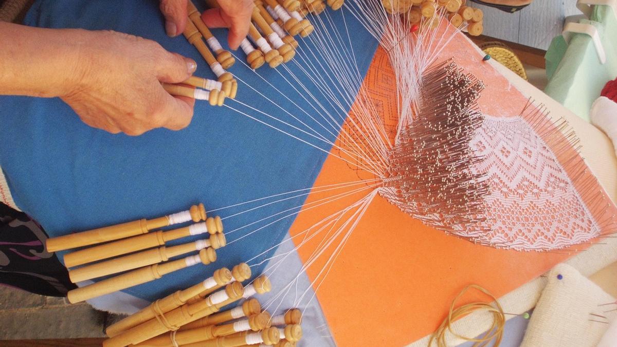 Aurten bolilloen erakusketa ere egongo da