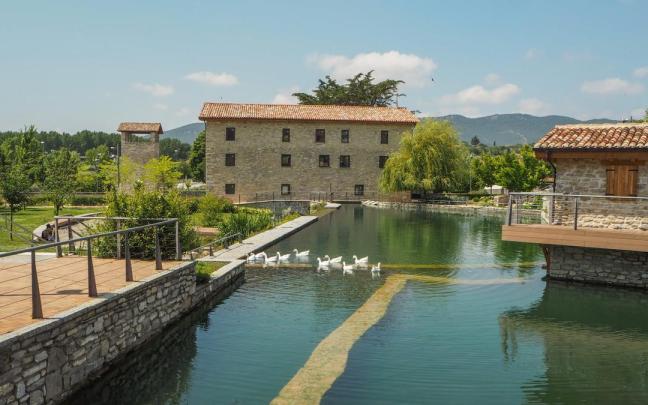 Entorno del antiguo molino de Nanclares / Ayuntamiento de Iruña Oka Entorno del antiguo molino de Nanclares