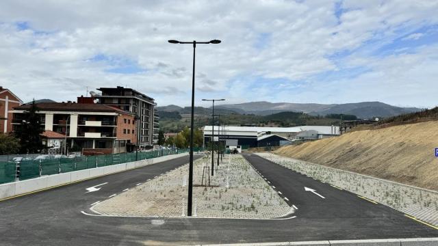 Se reservarán las 103 plazas del aparcamiento de Larrasoloeta para el vecindario durante las obras de Antso Estegiz