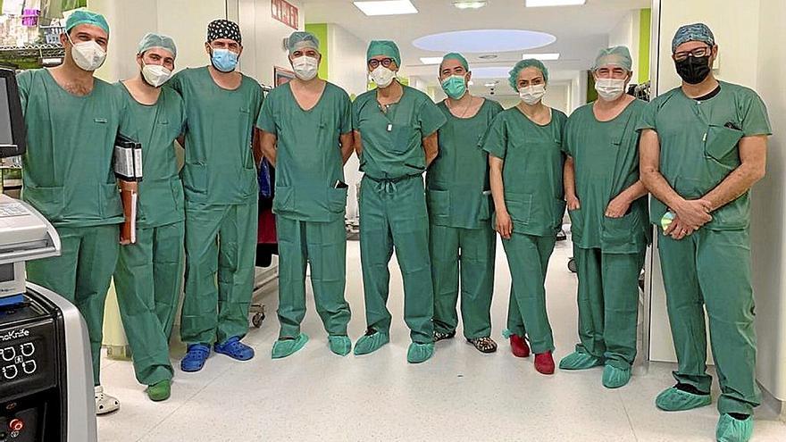 Equipo responsable de la intervención realizada en el Hospital Donostia hace una semana.