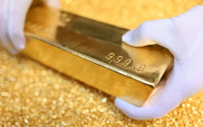 Imagen de archivo de un lingote de oro.