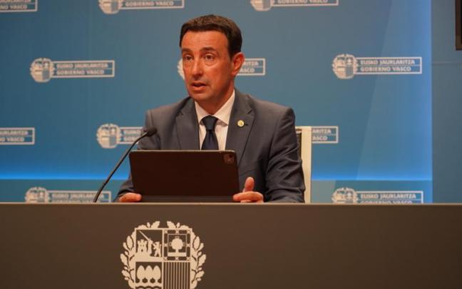 Euskal ekonomiaren sendotasuna nabarmendu du Mikel Torresek, hazkunde irmoa eta segurua izan baititu, baita aurreikuspen ekonomikoak hobetu ere.