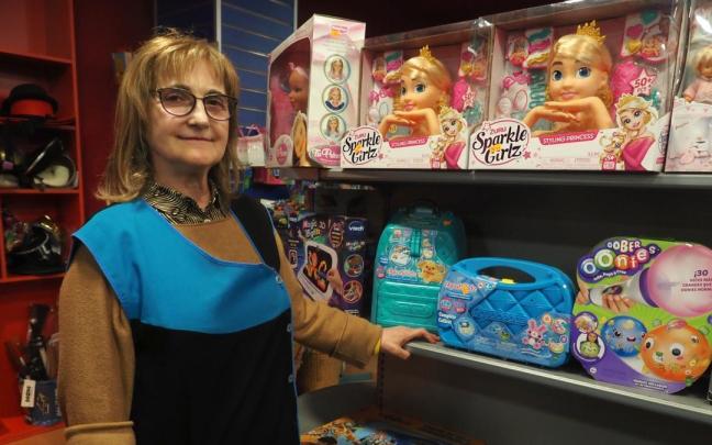 Nerea Zabala cerrará por última vez este sábado la puerta de la juguetería Jerónimo