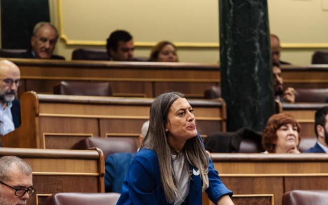 La diputada y portavoz de Junts en el Congreso, Miriam Nogueras, durante una votación en la sesión plenario en un pleno en el Congreso de los Diputados.