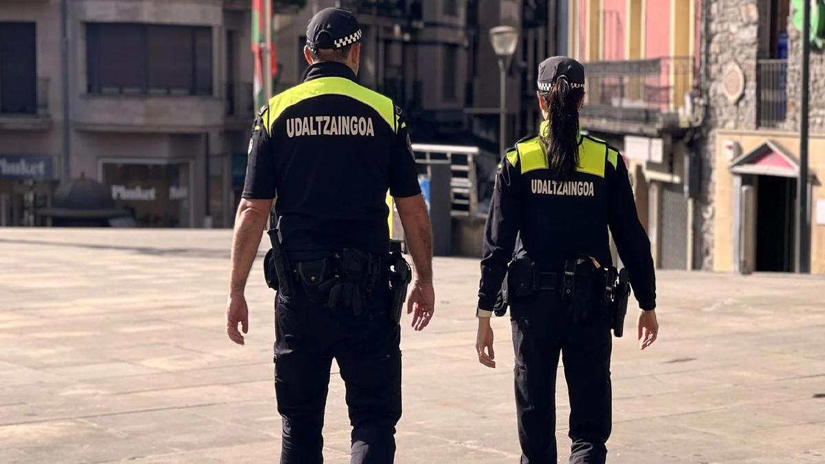 Policía Municipal de Beasain y Ertzaintza recomiendan extremar la precaución en fiestas
