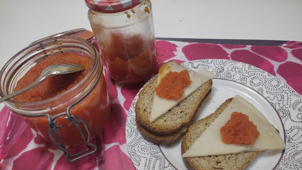 La mermelada de zanahoria es un buen acompañamiento para quesos y carnes, así como para postres dulces.