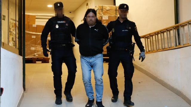 El acusado de retener durante dos años a una mujer en contra de su voluntad pasa a disposición judicial.