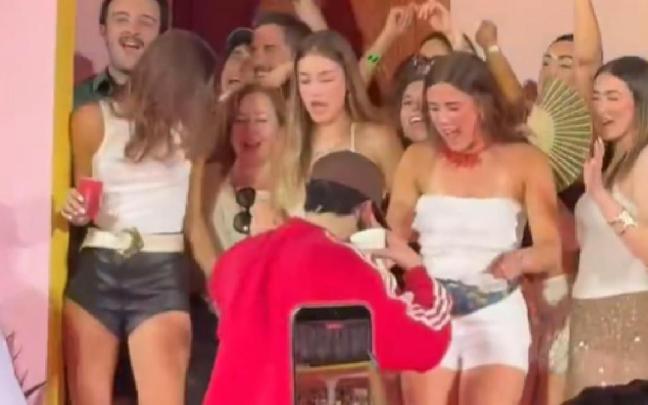 Carmen Machi disfruta como nunca en el sexto concierto de Bad Bunny