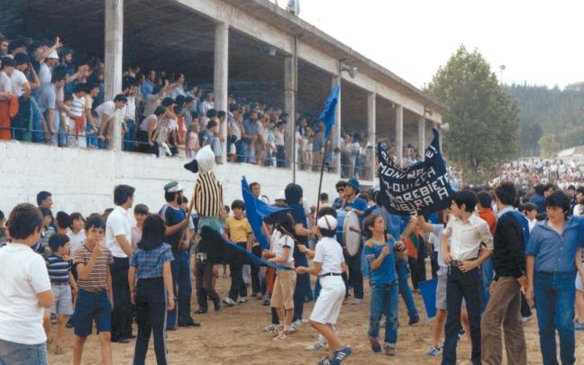 Para el estreno del documental, el Zornotza Aretoa reservará la sala a los 100 socios y socias más antiguos del club