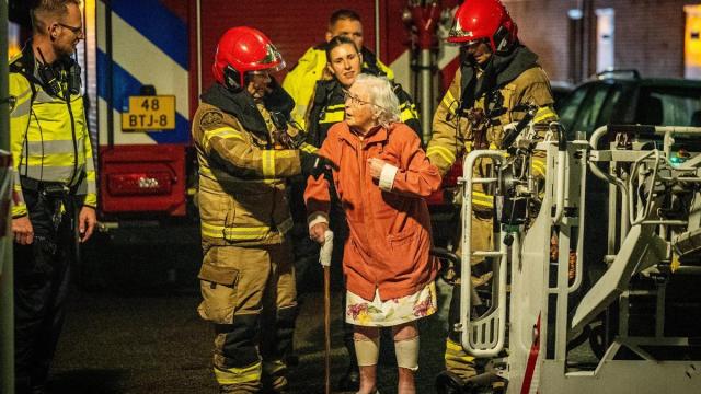 En imágenes: Una fuerte explosión en Ámsterdam deja al menos siete heridos y obliga a evacuar a 400 personas