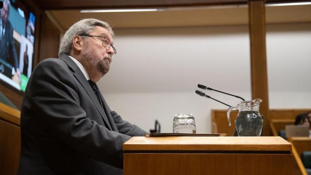 El Ararteko, Manuel Lezertua.