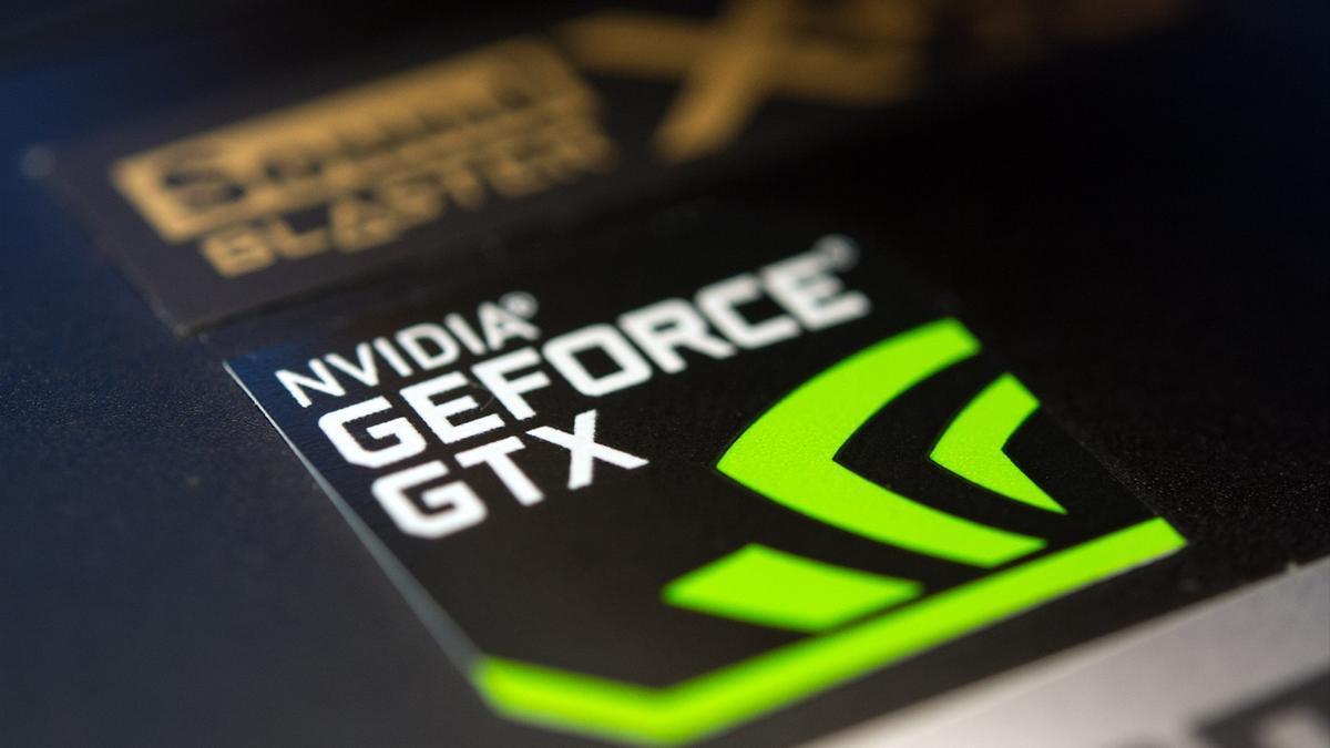 El desplome de Nvidia está motivado por la aplicación china DeepSeek, que alcanzó el primer puesto en las listas de descargas gratuitas de la tienda de aplicaciones móviles App Store tanto en China como en Estados Unidos.