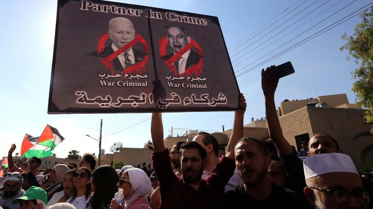 Los manifestantes en Amán cargaron contra Joe Biden y Benjamin Netanyahu.