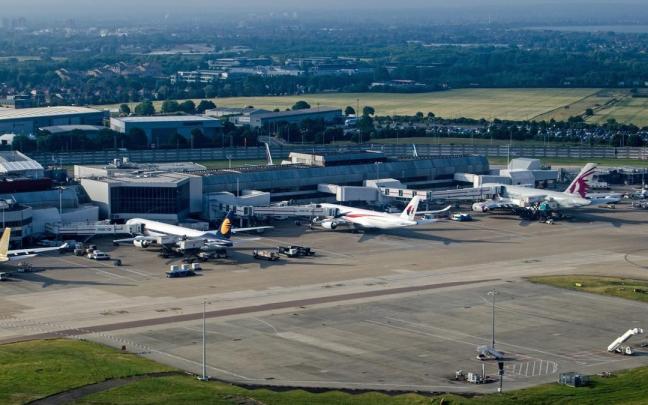 El aeropuerto londinense de Heathrow, en el Reino Unido, en una imagen de archivo.
