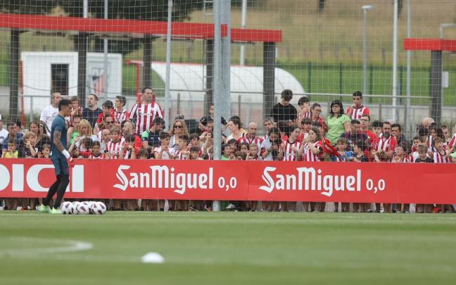 En imágenes: primer entrenamiento de la pretemporada del Athletic en Lezama En imágenes: primer entrenamiento de la pretemporada del Athletic en Lezama