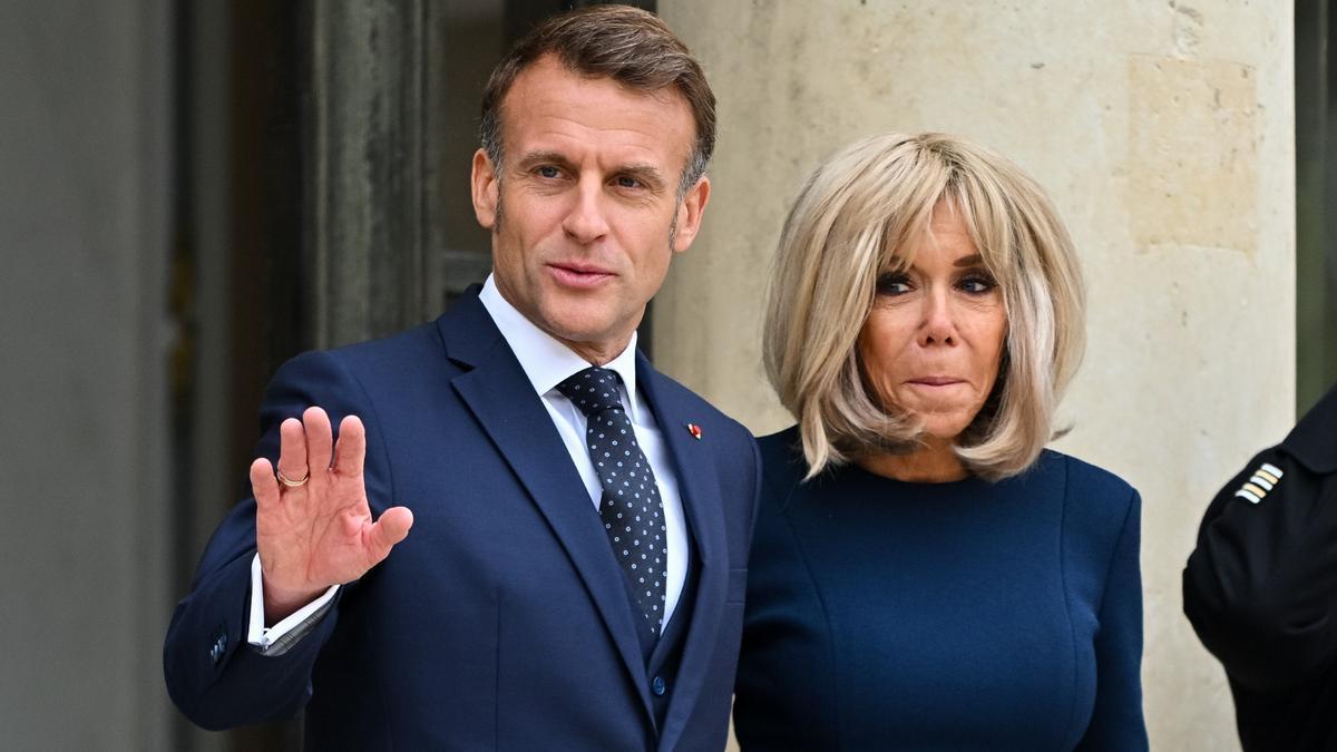 El presidente francés, Emmanuel Macron, y su esposa, Brigitte Macron.