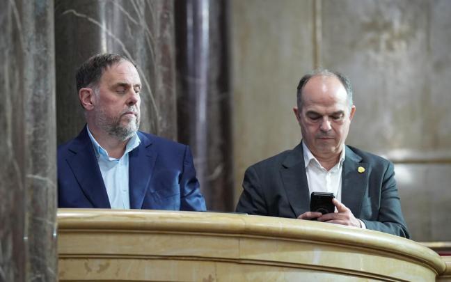 El presidente de ERC, Oriol Junqueras y el secretario general de Junts, Jordi Turull.