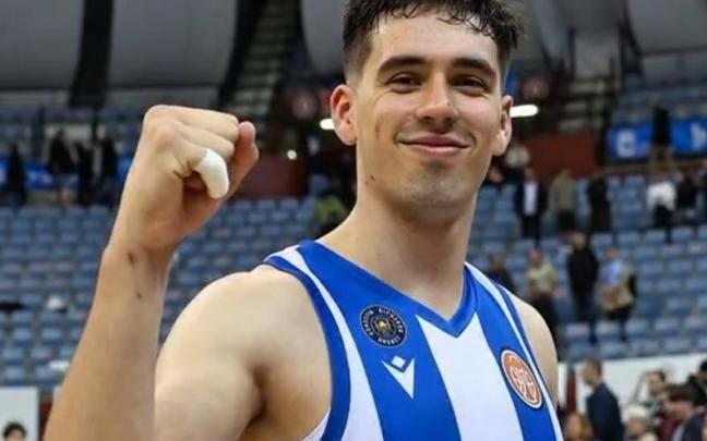Ansorregi abandona el txuriurdin de Askatuak por el negro de Bilbao Basket. / N.G.