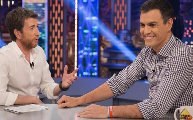 Pedro Sánchez y Pablo Motos, en una entrevista tensa en 'El Hormiguero'