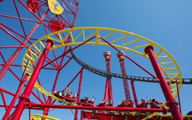 La multitudinaria pelea tuvo lugar en una de las atracciones del espacio de Ferrari Land La multitudinaria pelea tuvo lugar en una de las atracciones del espacio de Ferrari Land