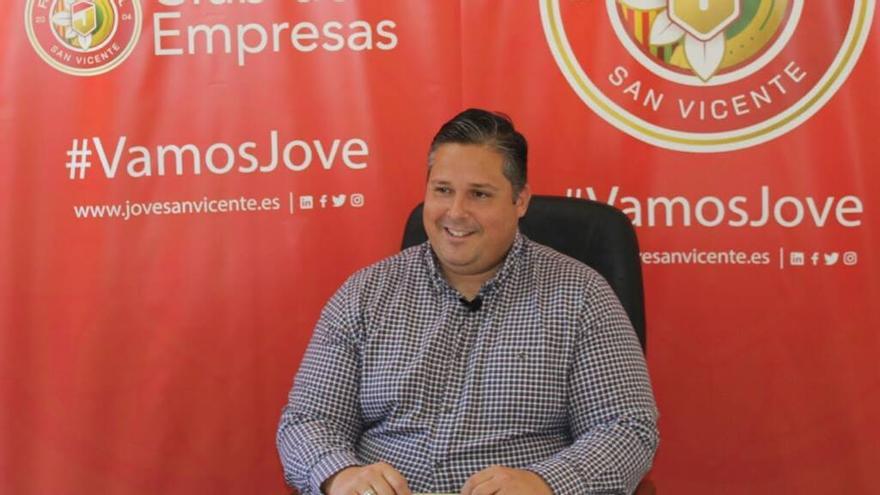 Rafa Beviá, en la sede del Jove Español. / J.E.