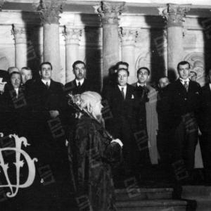 El 1 de octubre de 1936 las cortes aprueban el primer estatuto vasco de autonomia