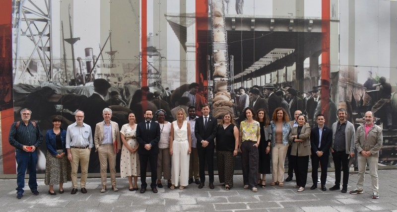 Participantes en el seminario “Financiación al desarrollo con enfoque local/territorial. La dimensión subestatal de la Cumbre de Sevilla 2025”