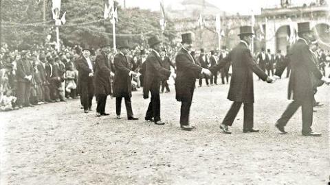 El primer congreso de estudios vascos y el nacimiento de Eusko Ikaskuntza y de Euskaltzaindia