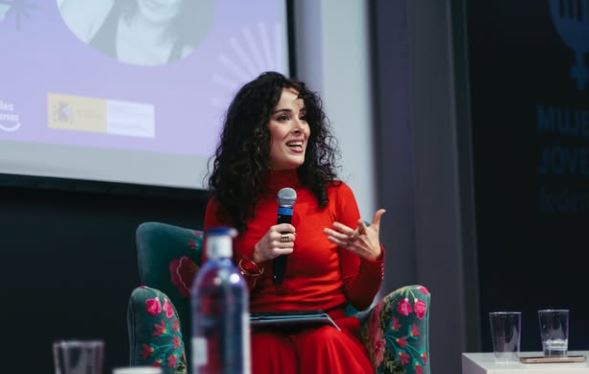 Elena Reinés, periodista | ELENA REINÉS