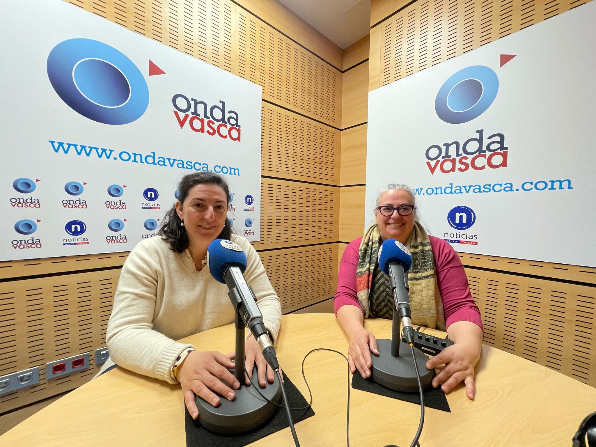 Elena y Begoña Anreiñua, de Victoria Regia