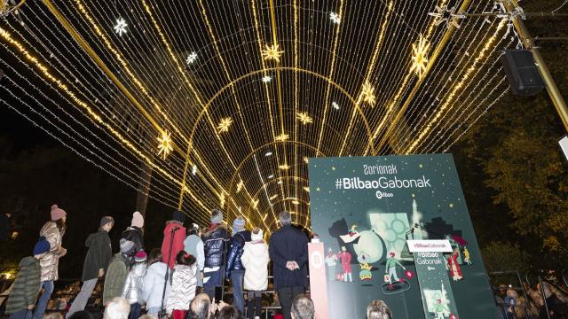 El Alcalde de Bilbao, Juan Mari Aburto, encenderá las luces navideñas de la Villa este miércoles 26 de noviembre a las 20:00 desde el Parque de Doña Casilda, junto al túnel de luz.