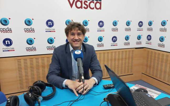 Eneko Andueza en los estudios de ONDA VASCA