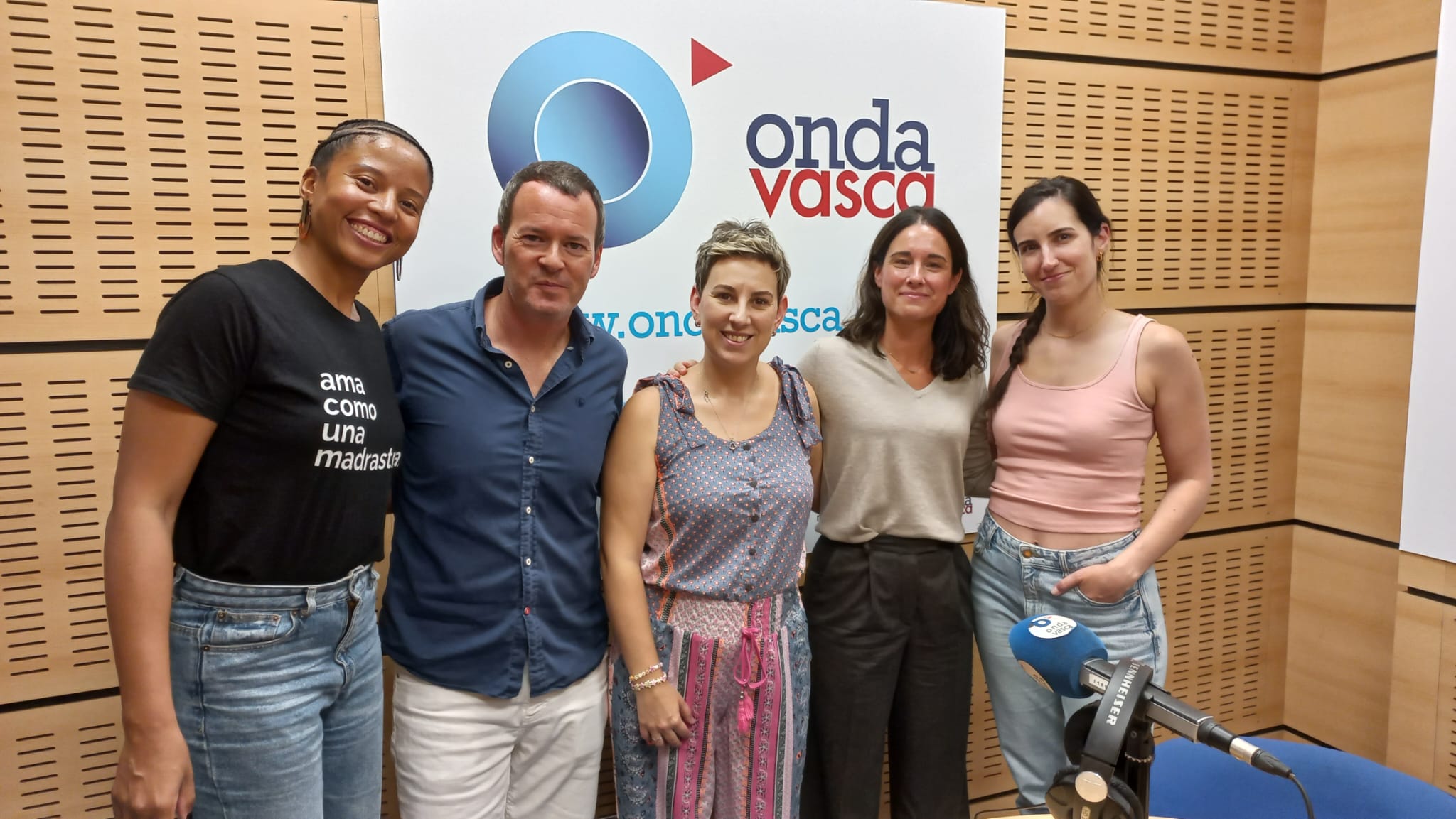 Pri Dos Santos, Sandra Martín y Anne Arieta, las artífices del podcast 'Ensambladas'