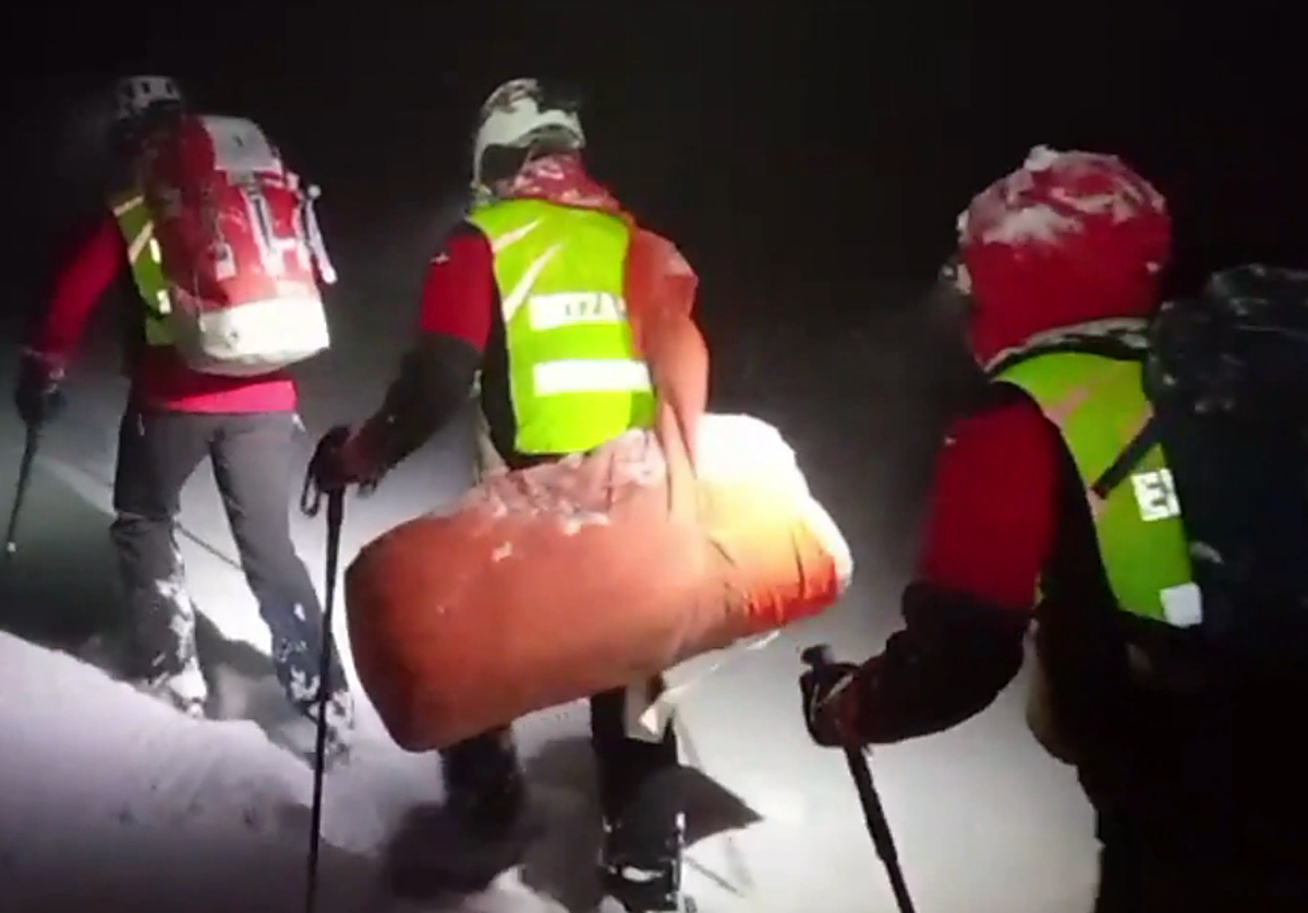 Agentes de la sección de montaña de la Unidad de Vigilancia y Rescate de la Ertzaintza 