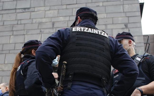 Agentes de la Ertzaintza. EP