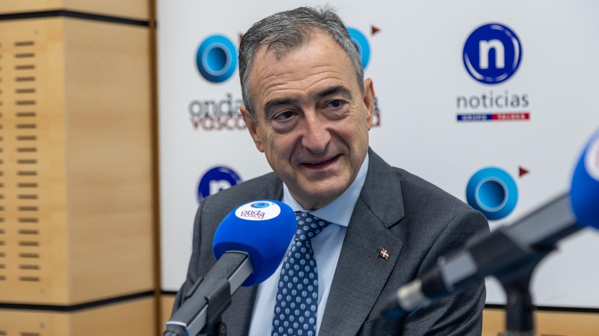 Aitor Esteban, presidente del PNV en los estudios de Onda Vasca