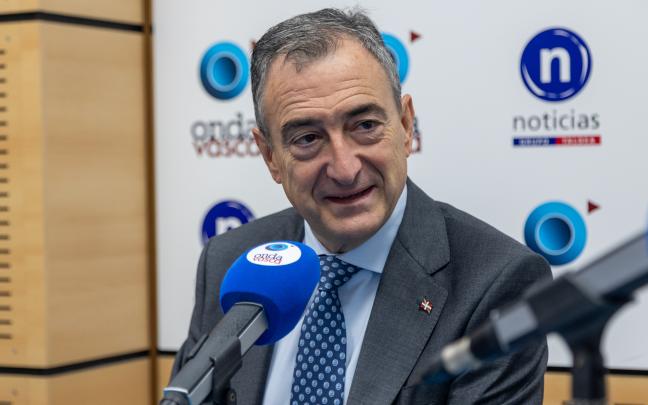Aitor Esteban, presidente del PNV en los estudios de Onda Vasca