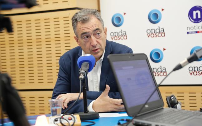 Aitor Esteban, presidente del EBB del PNV en los estudios de ONDA VASCA