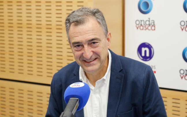 Aitor Esteban, presidente del EBB del PNV en los estudios de ONDA VASCA
