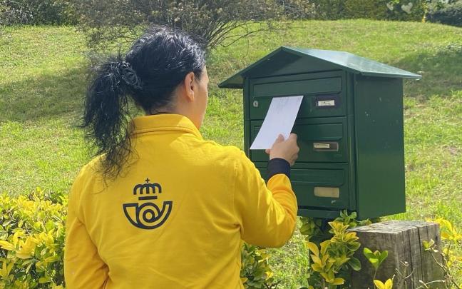 Cartera rural en Gipuzkoa / CORREOS Cartera rural en Gipuzkoa / CORREOS