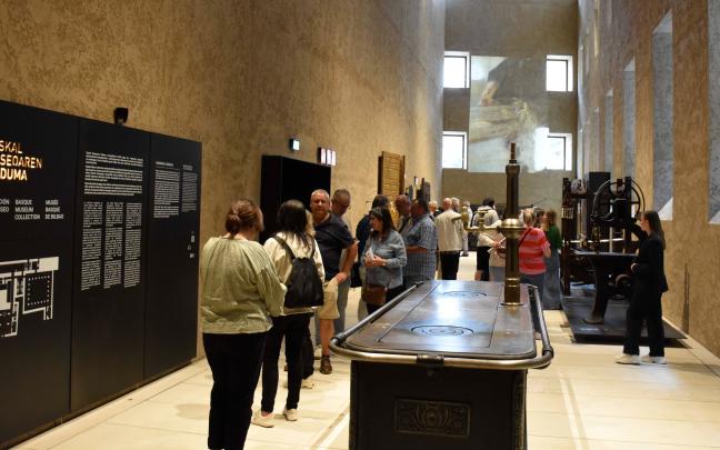 Los más de 16.000 visitantes registrados en estos primeros días constituyen un respaldo extraordinario a este proyecto cultural / Bilboko Udala. 