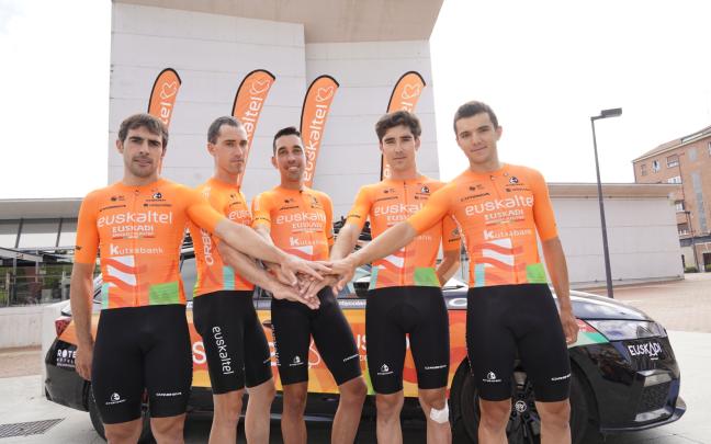 El Euskaltel-Euskadi ha presentado hoy a sus ciclistas para La Vuelta / Euskaltel El Euskaltel-Euskadi ha presentado hoy a sus ciclistas para La Vuelta / Euskaltel