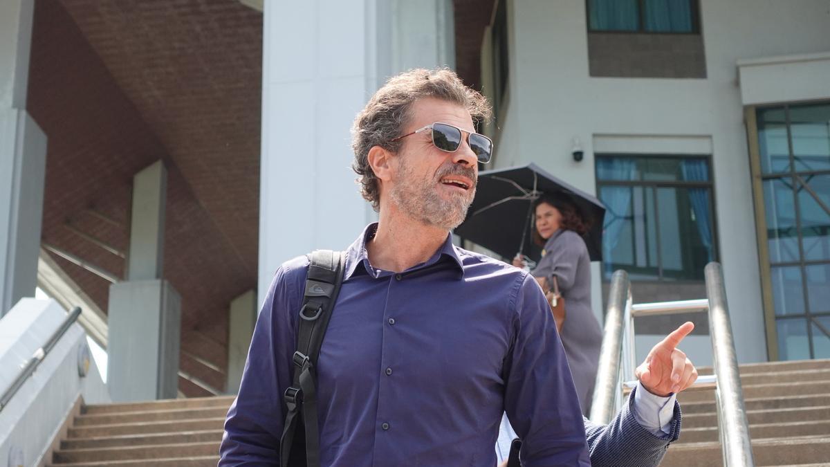 El padre del acusado, Rodolfo Sancho, a la salida del juicio que se ha alargado un mes.