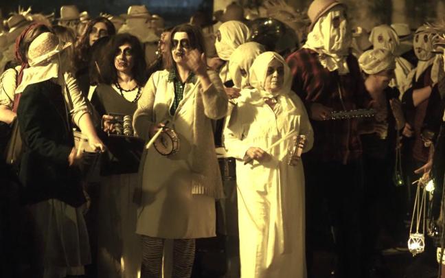 Zombies y espectros tomarán las calles de Deba la noche del 31 de octubre en el desfile de Arimen Gaua