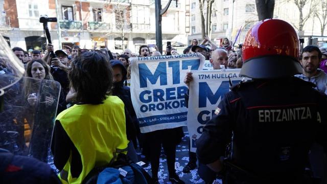 La huelga general del 17 de marzo por el salario mínimo propio.