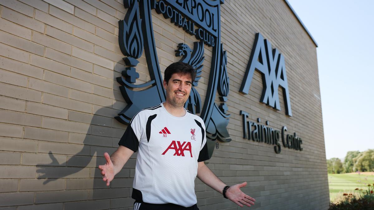 Iraola, en las instalaciones del Liverpool.