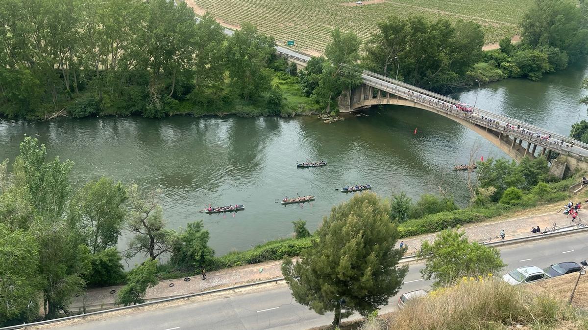 Bandera del vino en Lapuebla de Labarca