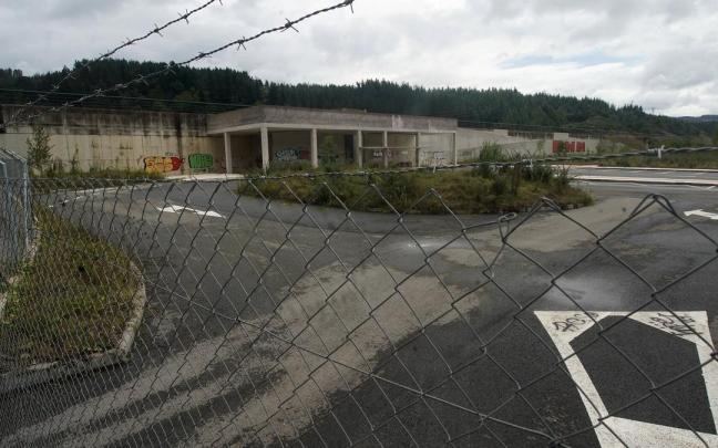 Aspecto exterior de la estación del TAV en Ezkio-Itsaso.